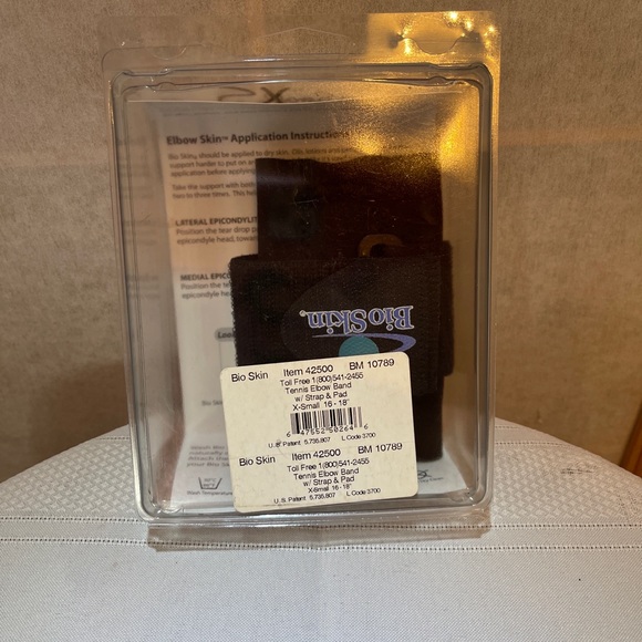 Bio Skin Tennis Elbow Brace Strap Tendonitis Golfers Band Golf Pain Relief - Picture 2 of 4